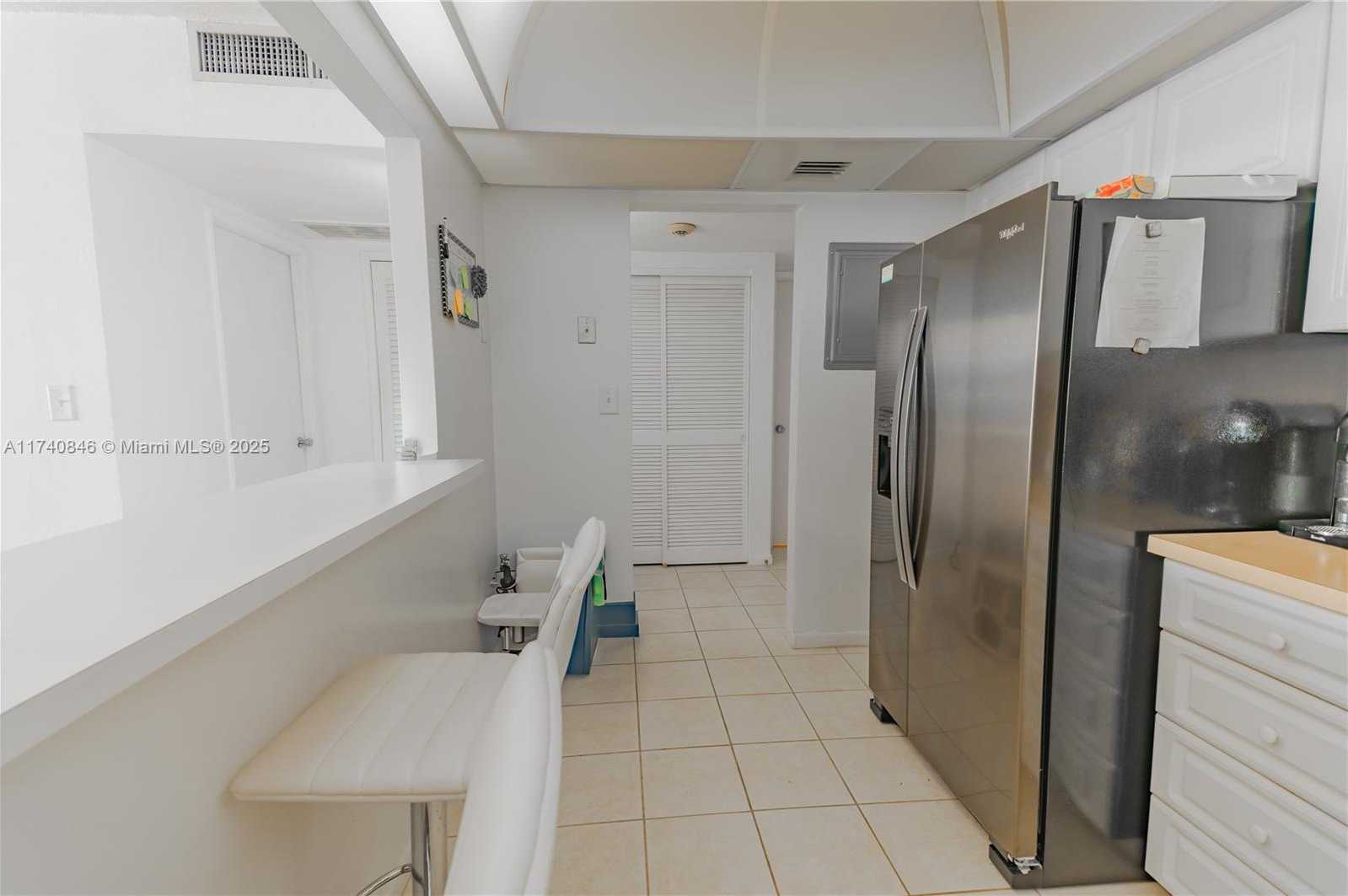 Small Image of 19380 COLLINS AVE #1419, Sunny Isles Beach Number 4