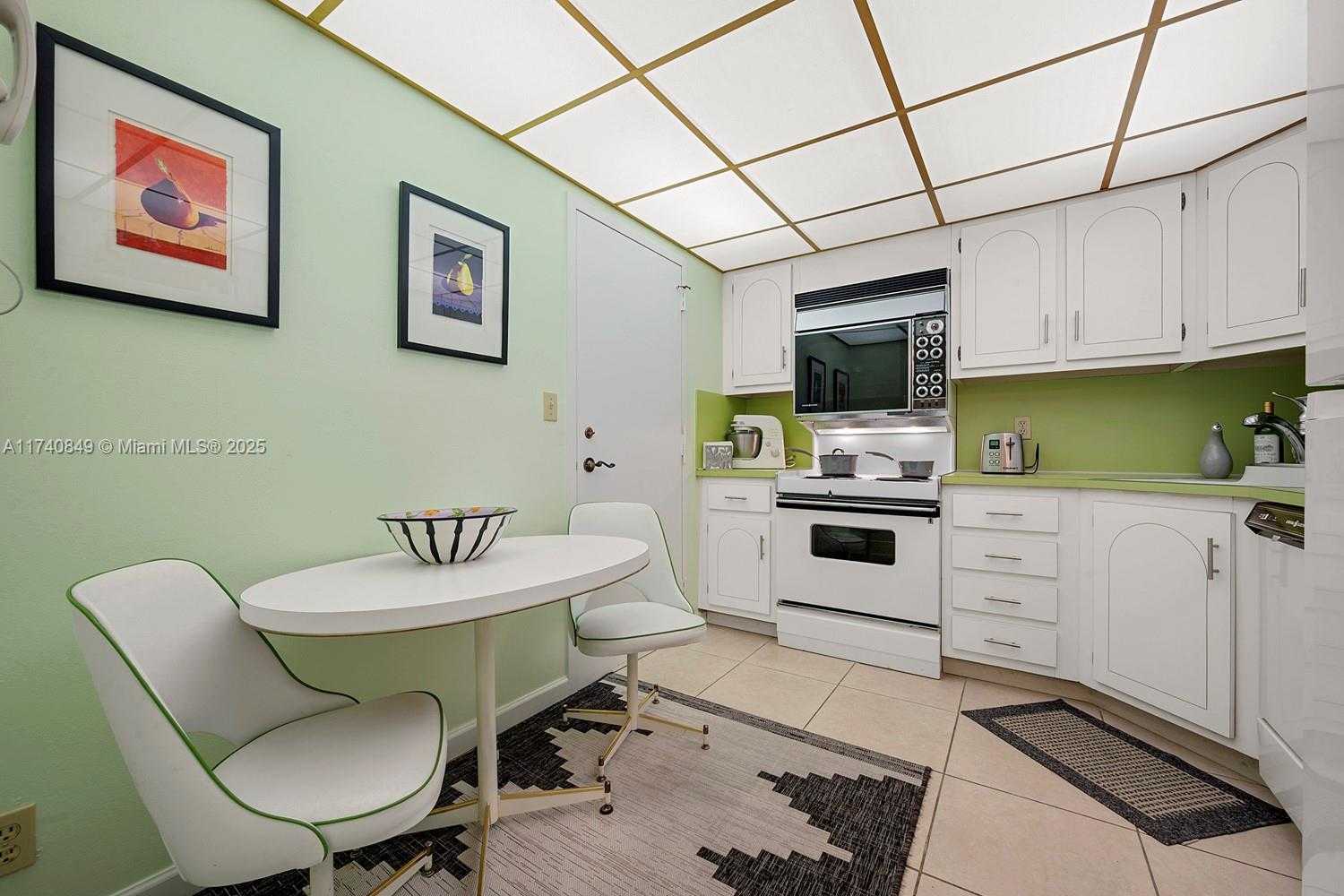 Small Image of 1865 SOUTH OCEAN DR #4D, Hallandale Beach Number 11