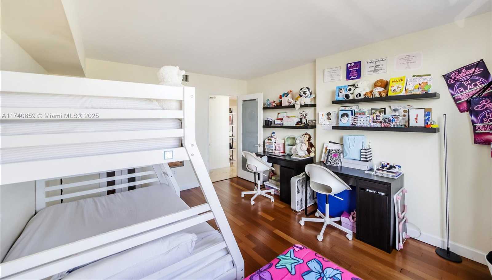 Small Image of 1900 SUNSET HARBOUR DR #811, Miami Beach Number 32