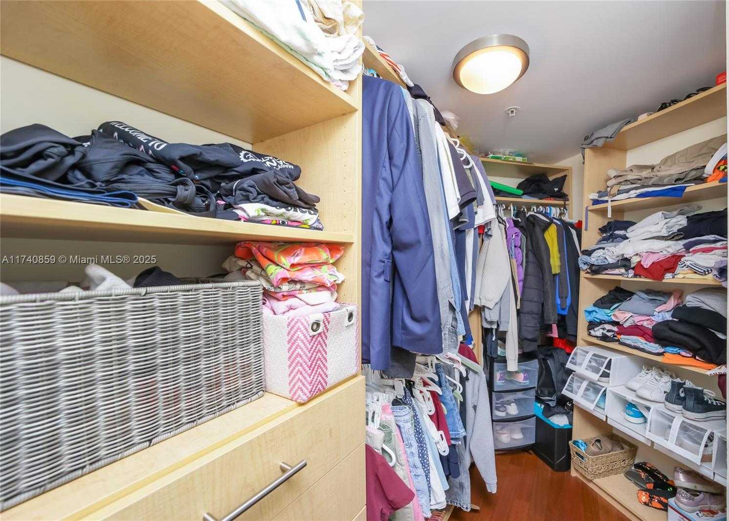 Small Image of 1900 SUNSET HARBOUR DR #811, Miami Beach Number 33