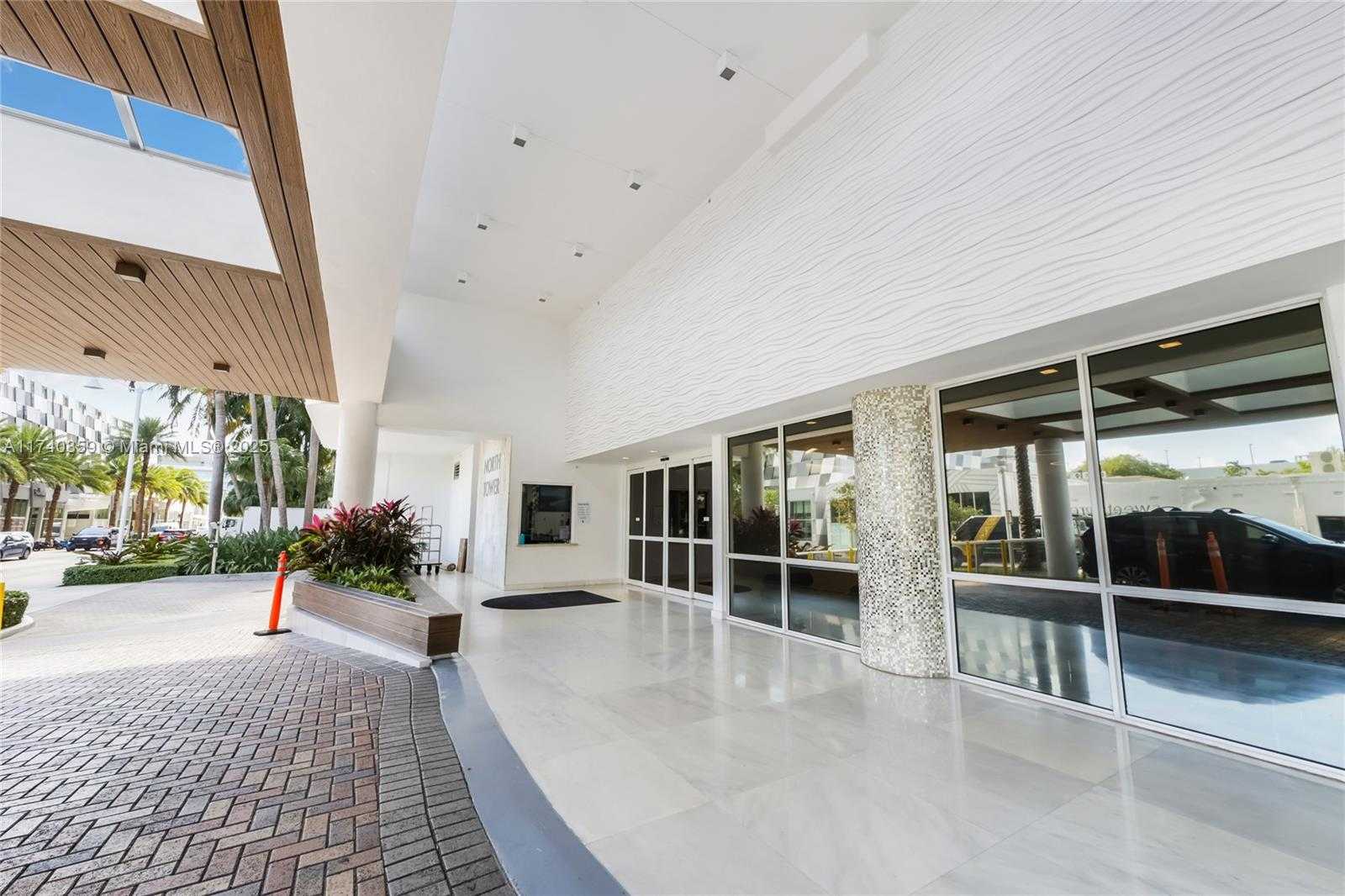 Small Image of 1900 SUNSET HARBOUR DR #811, Miami Beach Number 38
