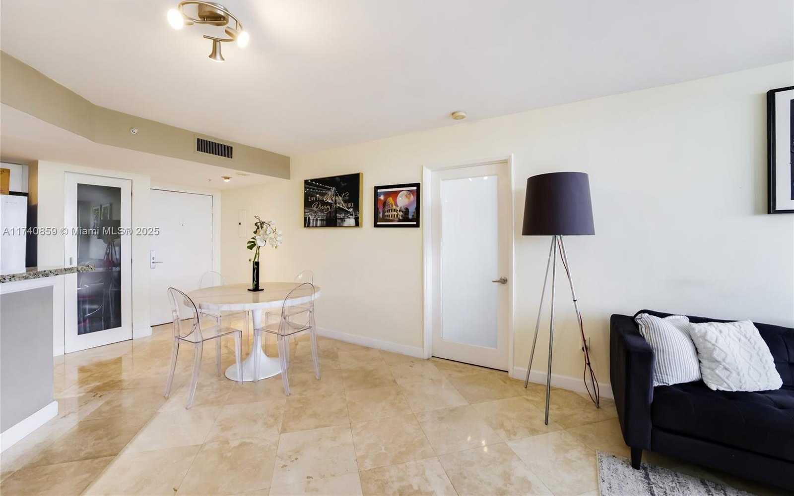 Small Image of 1900 SUNSET HARBOUR DR #811, Miami Beach Number 5