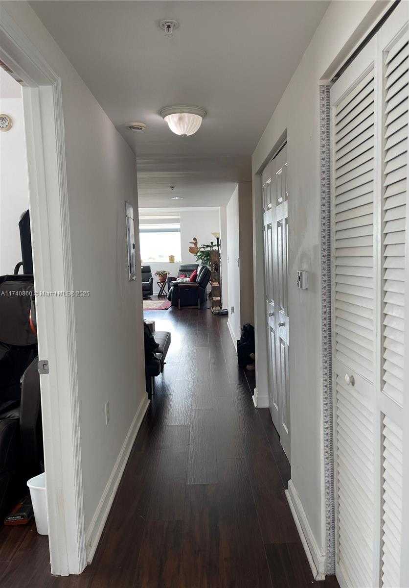 Small Image of 140 SOUTH DIXIE HWY #501, Hollywood Number 16