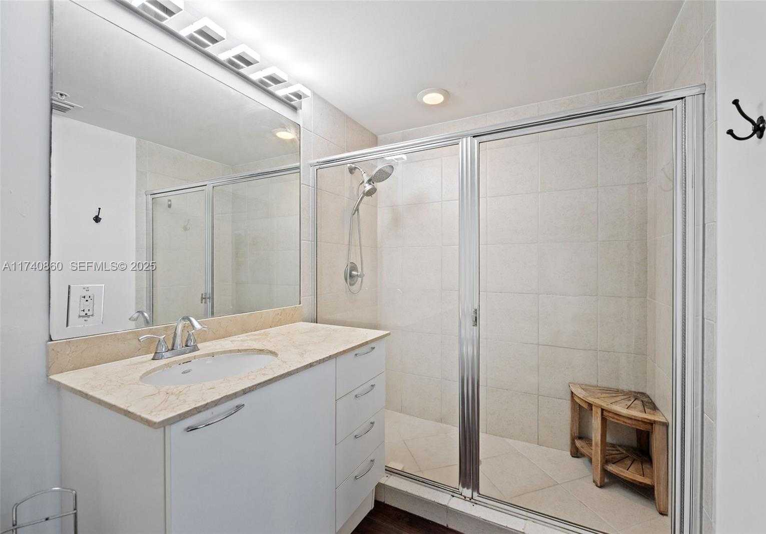 Imagen de Pequeño Objeto