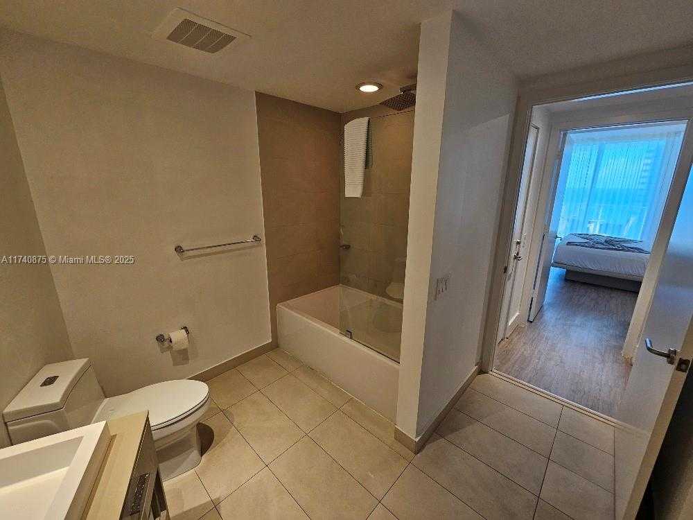 Small Image of 4111 SOUTH OCEAN DR #1109, Hollywood Number 11
