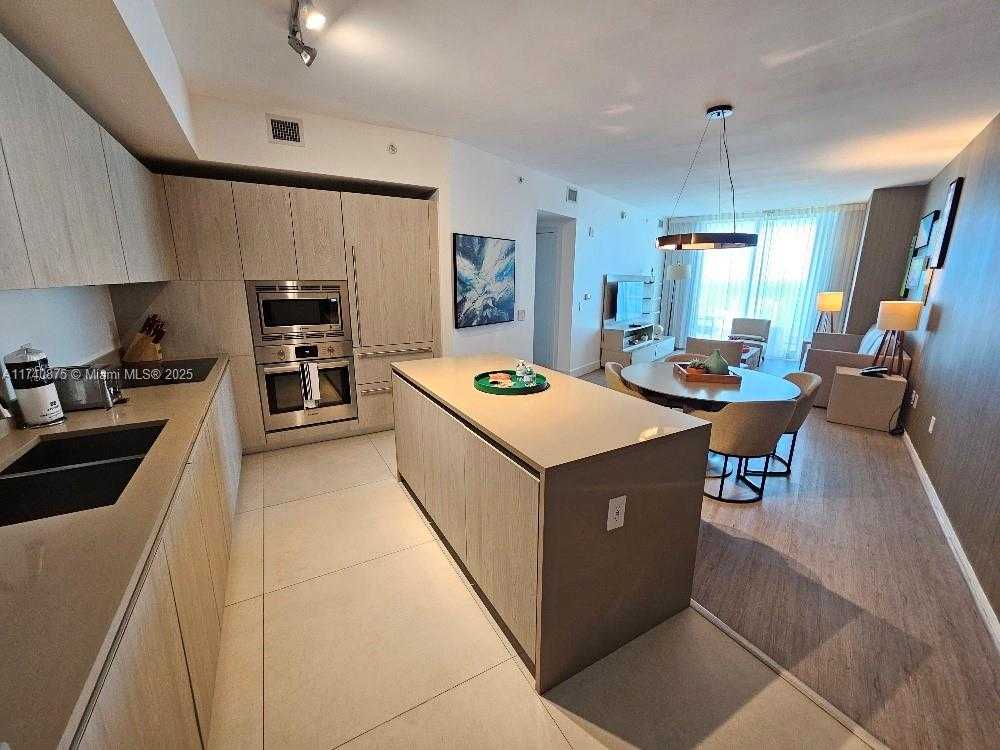 Small Image of 4111 SOUTH OCEAN DR #1109, Hollywood Number 3