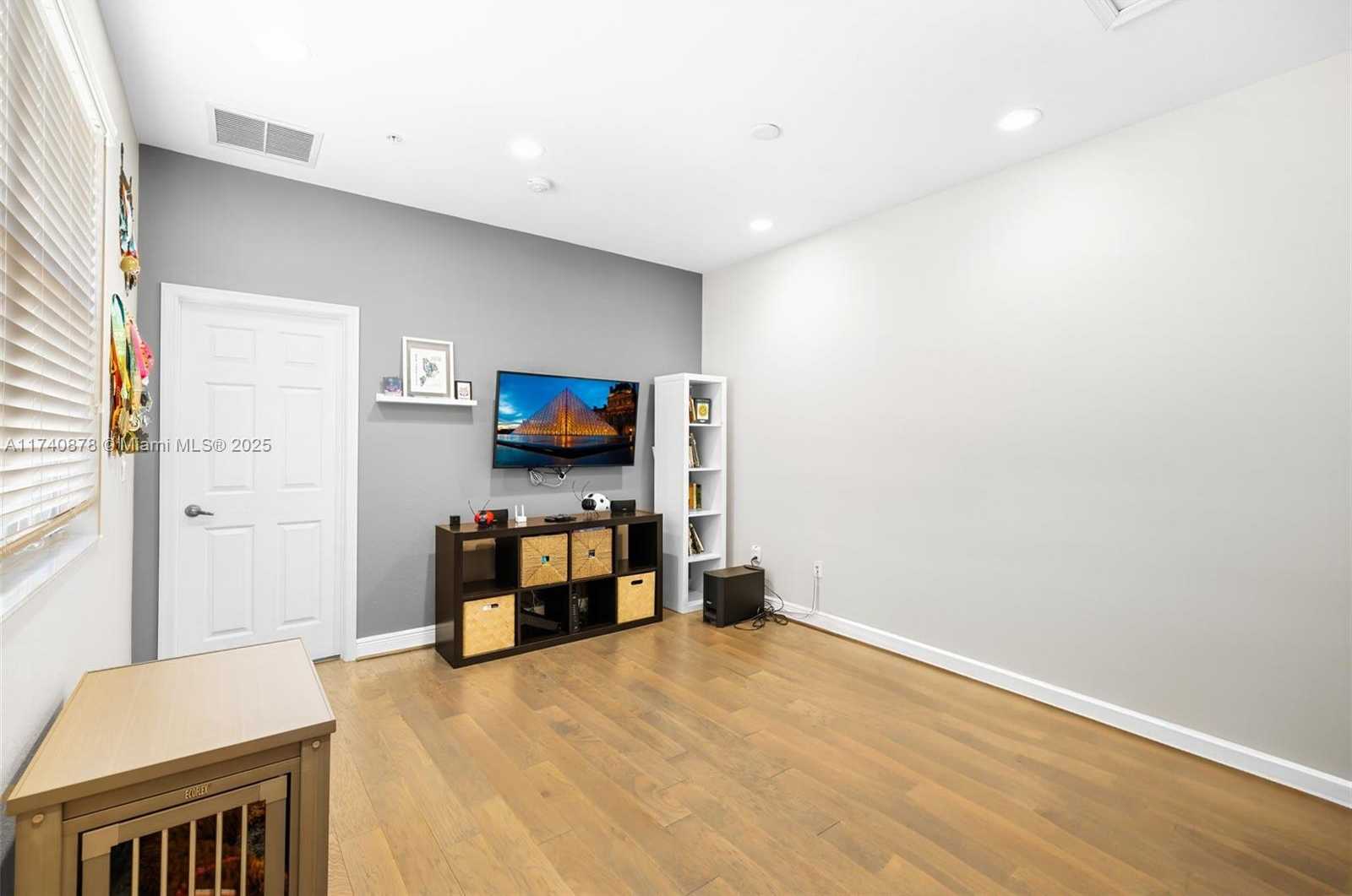 Small Image of 1413 SOUTH WEST 147TH TER, Pembroke Pines Number 16