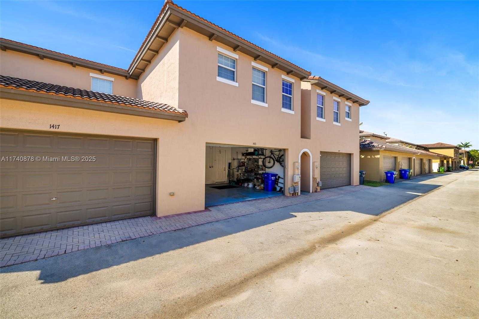 Small Image of 1413 SOUTH WEST 147TH TER, Pembroke Pines Number 24