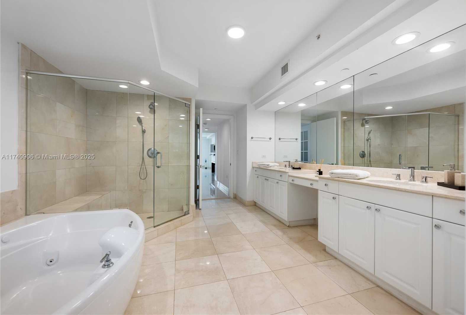 Small Image of 3201 NORTH EAST 183RD ST #2906, Aventura Number 35