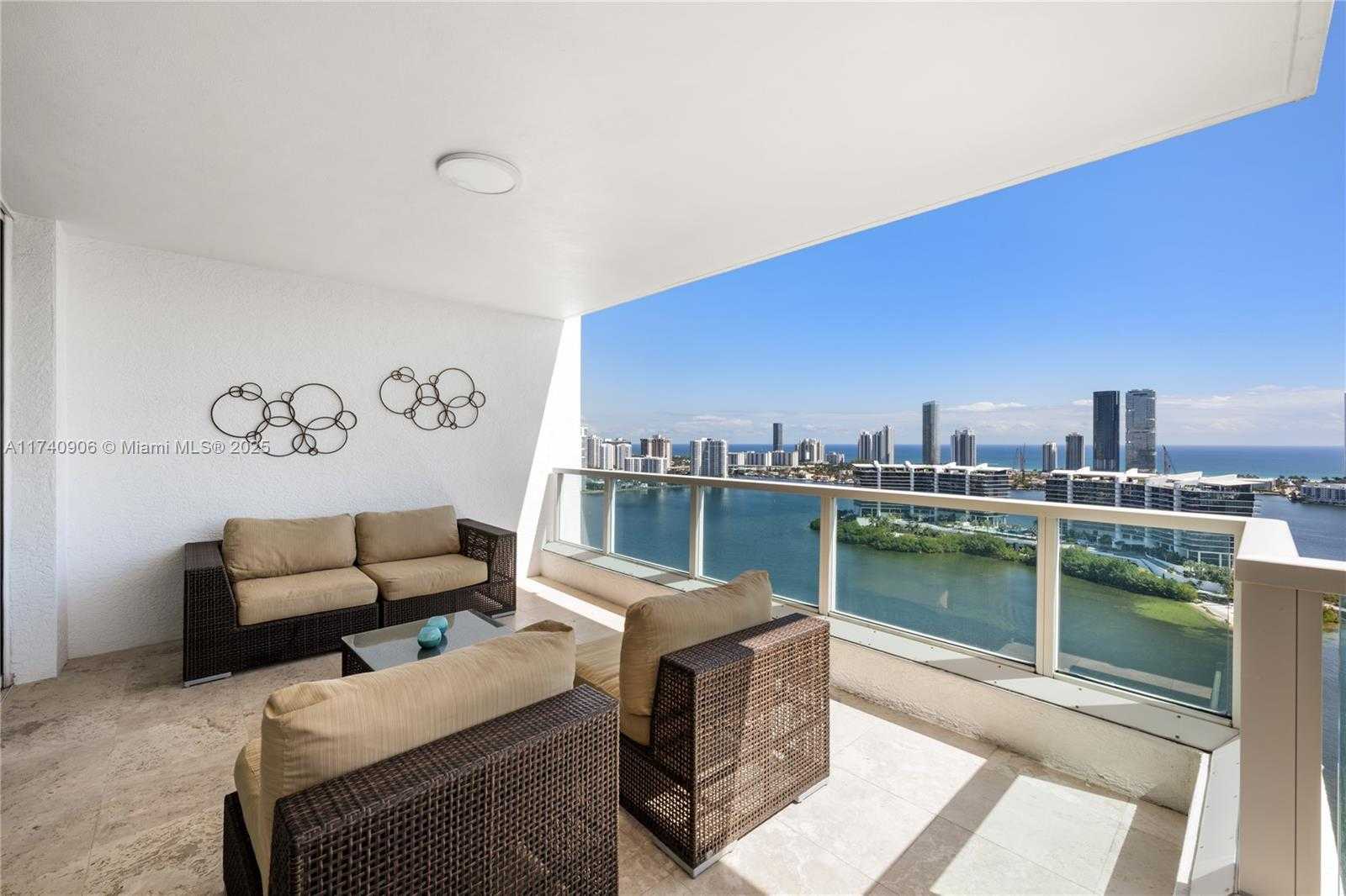 Small Image of 3201 NORTH EAST 183RD ST #2906, Aventura Number 4
