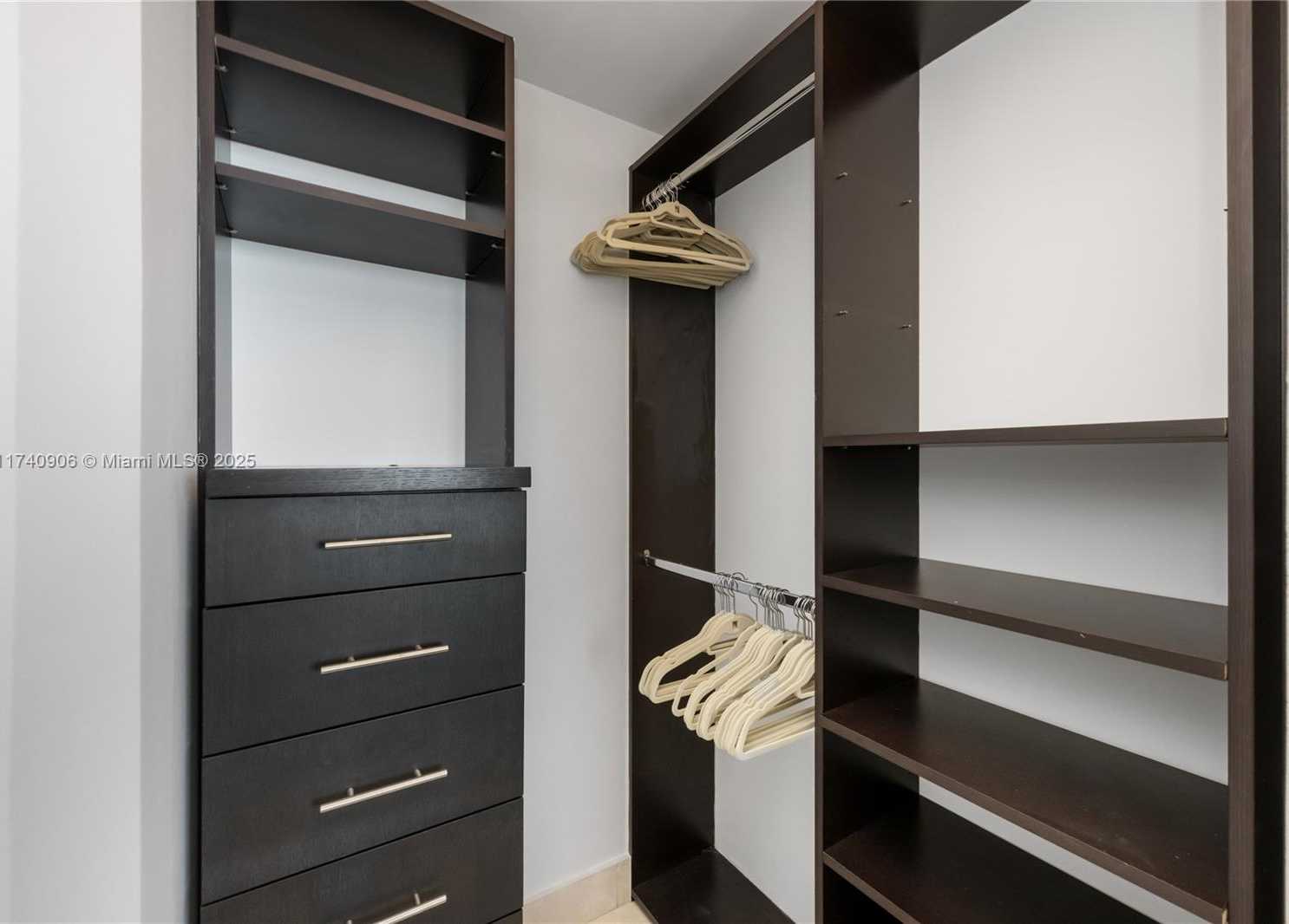 Small Image of 3201 NORTH EAST 183RD ST #2906, Aventura Number 40