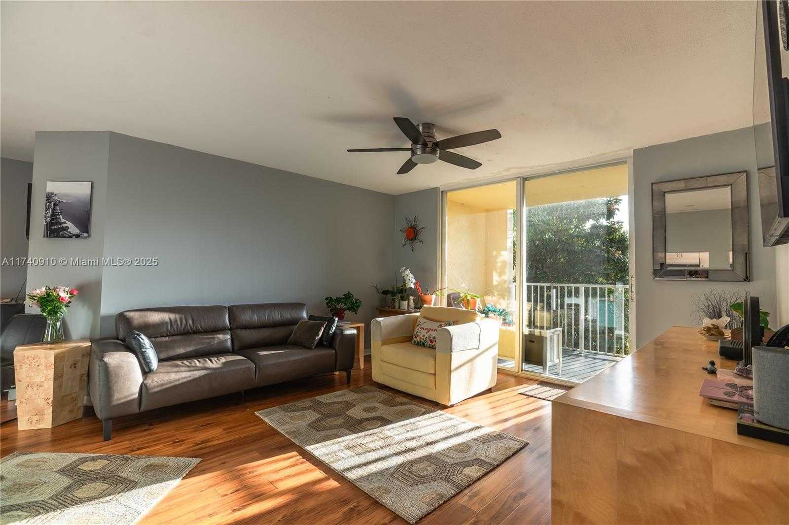 Small Image of 19999 EAST COUNTRY CLUB DR #1/305, Aventura Number 10