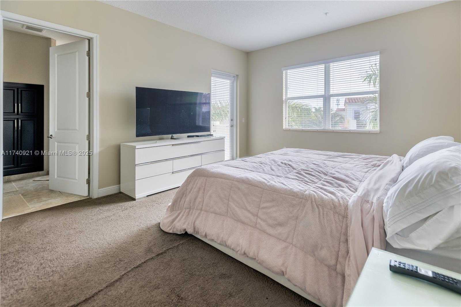 Small Image of 1799 NORTH WEST 124TH WAY #1799, Pembroke Pines Number 22