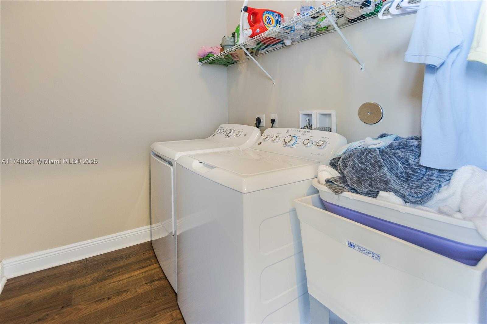 Small Image of 1799 NORTH WEST 124TH WAY #1799, Pembroke Pines Number 31