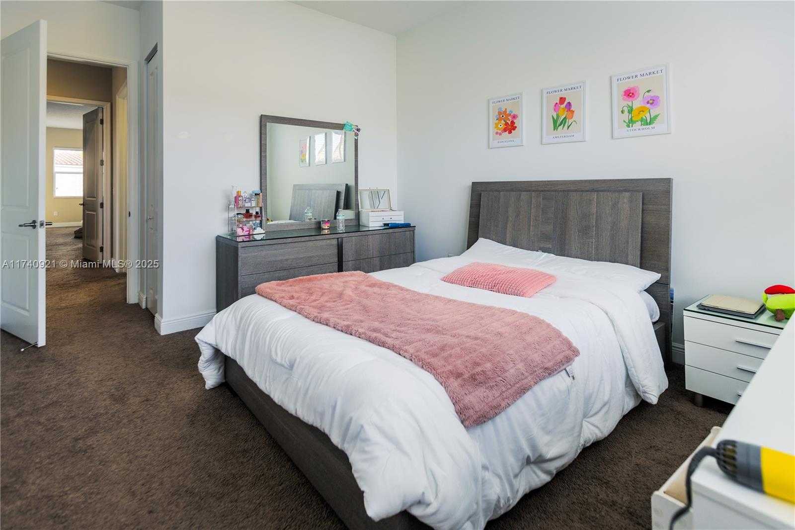 Small Image of 1799 NORTH WEST 124TH WAY #1799, Pembroke Pines Number 32