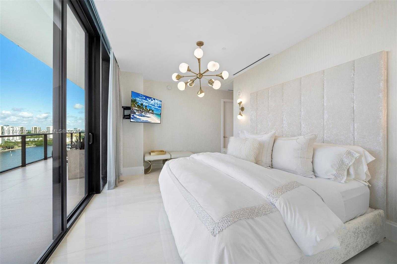 Small Image of 5000 ISLAND ESTATES DR #PH1508, Aventura Number 32