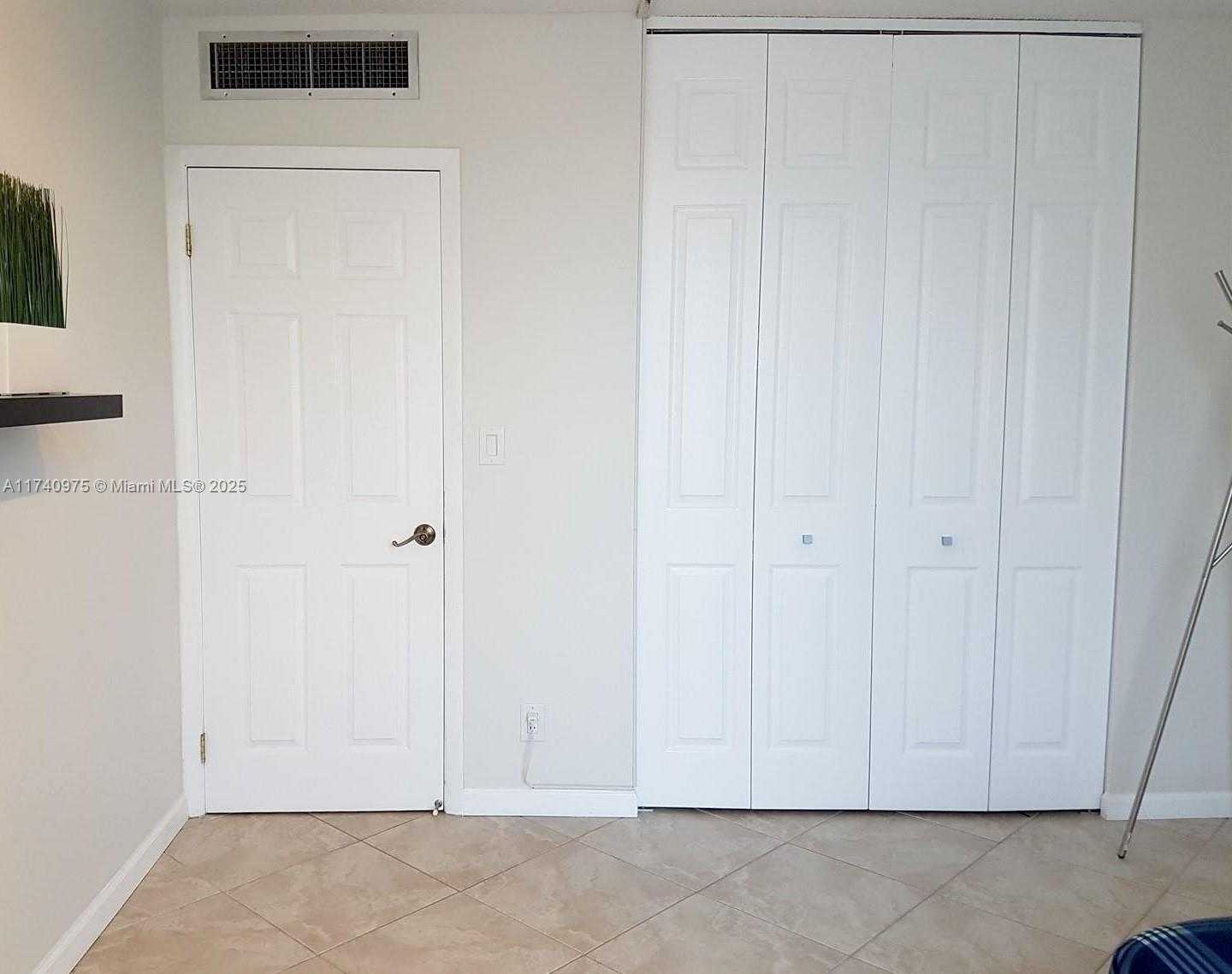 Small Image of 3475 NORTH COUNTRY CLUB DR #115, Aventura Number 22