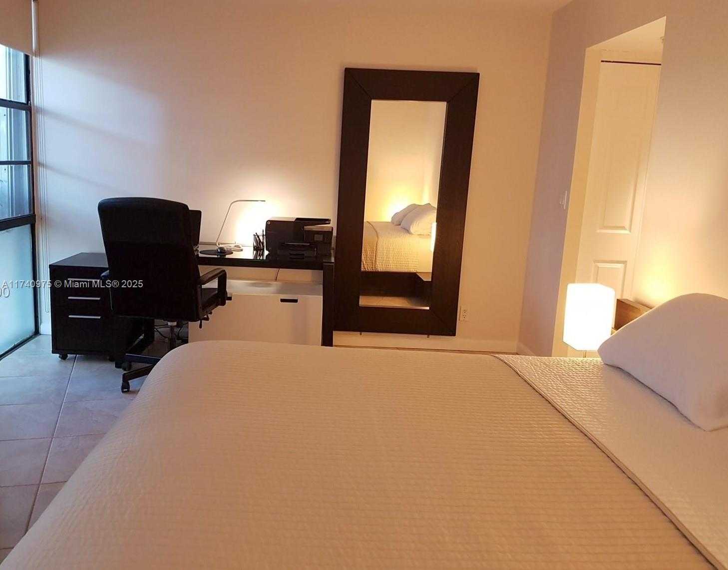 Small Image of 3475 NORTH COUNTRY CLUB DR #115, Aventura Number 24