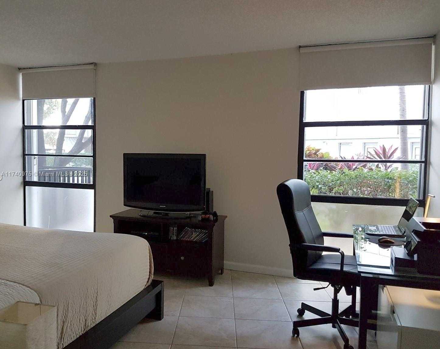 Small Image of 3475 NORTH COUNTRY CLUB DR #115, Aventura Number 25
