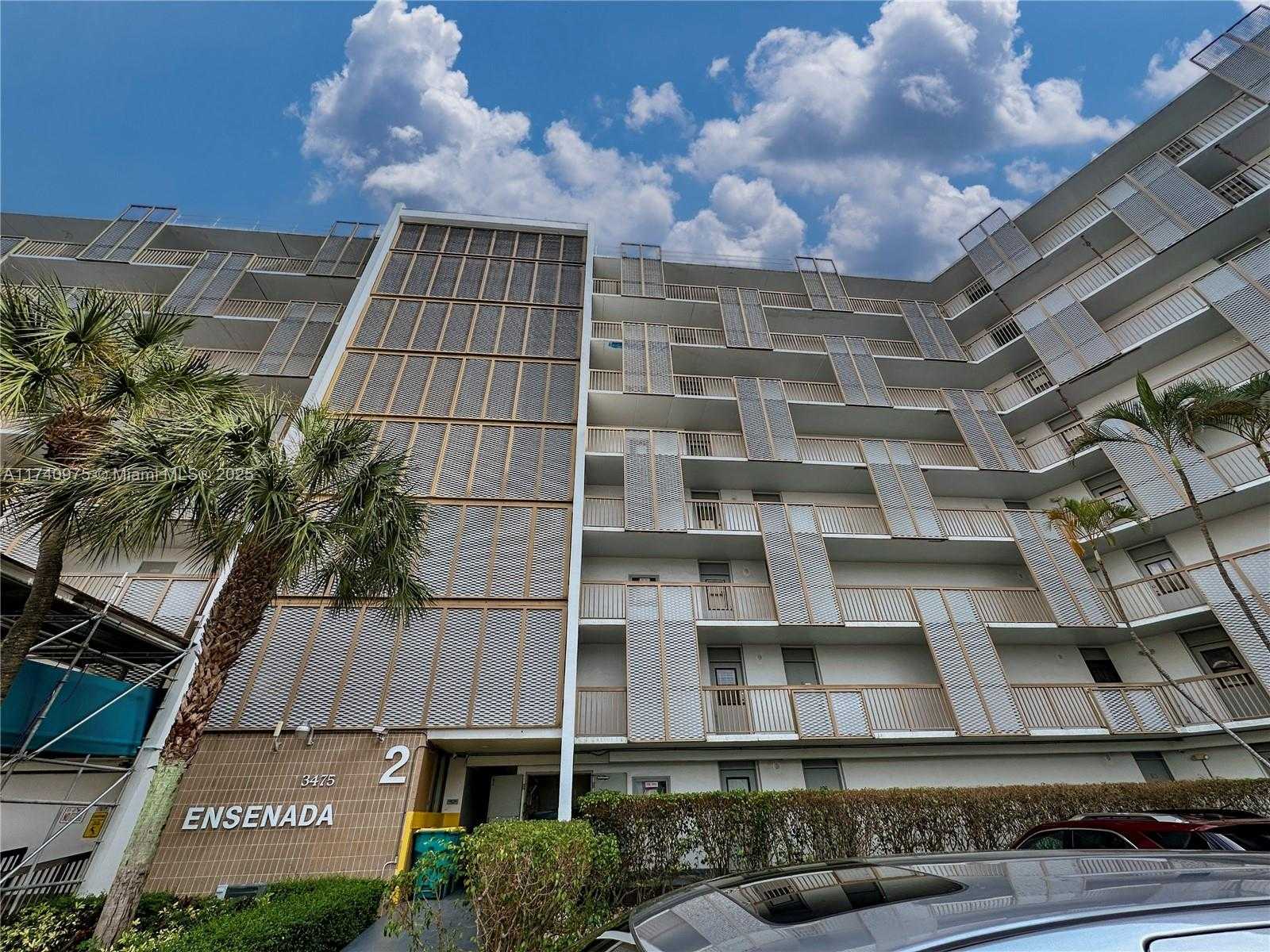 Small Image of 3475 NORTH COUNTRY CLUB DR #115, Aventura Number 39