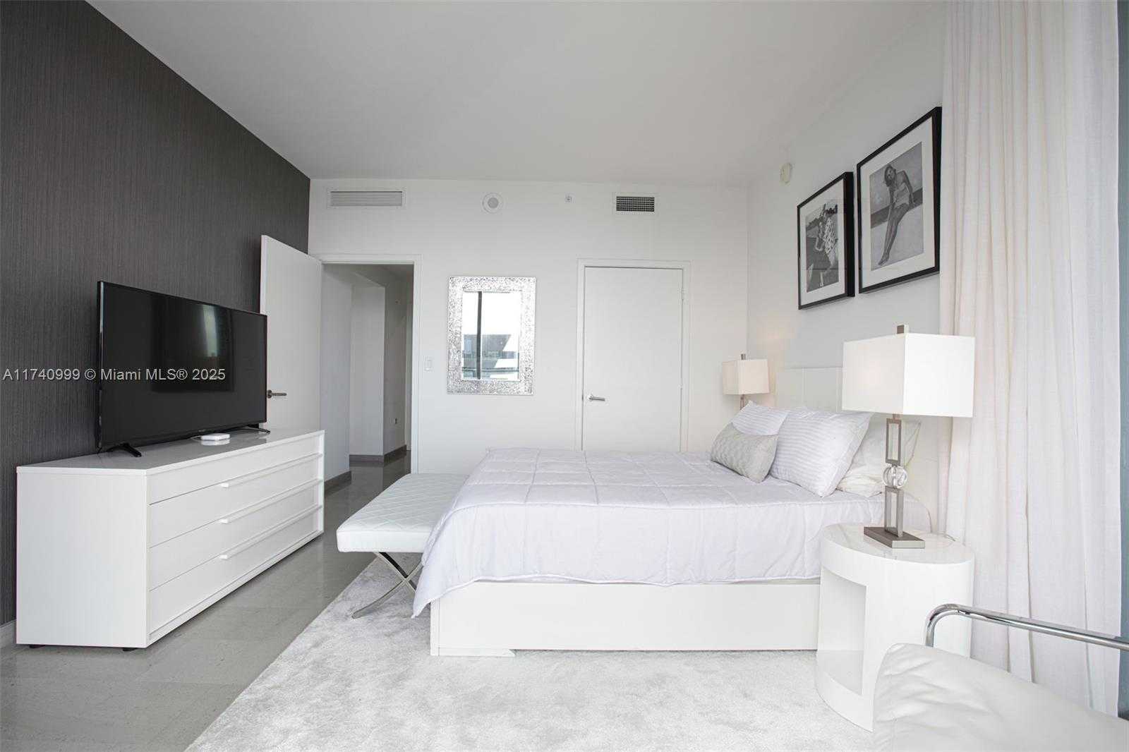 Small Image of 88 SOUTH WEST 7TH ST #1902, Miami Number 14
