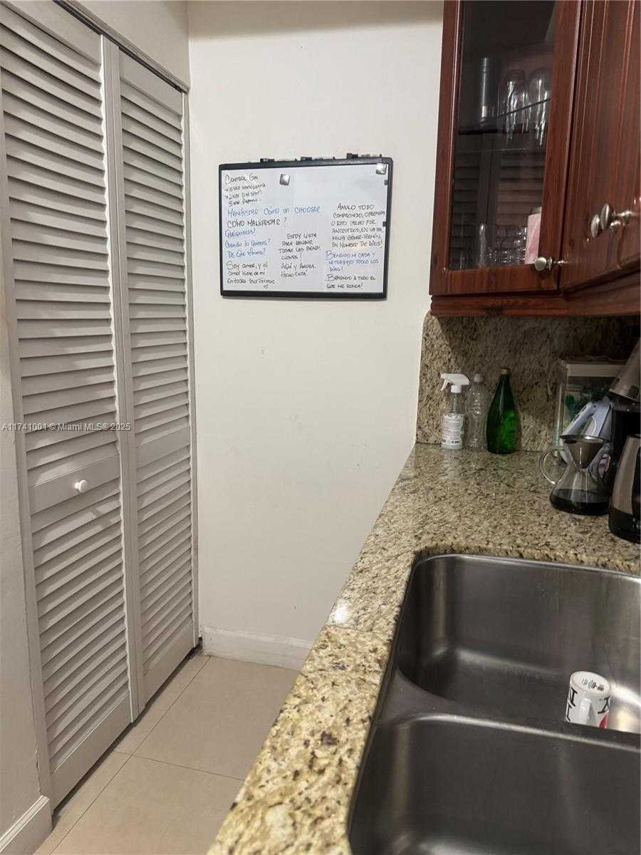 Small Image of 18352 NORTH WEST 68TH AVE #A, Hialeah Number 15
