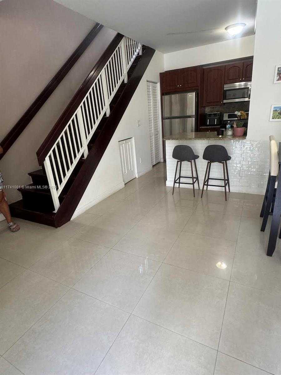 Small Image of 18352 NORTH WEST 68TH AVE #A, Hialeah Number 19