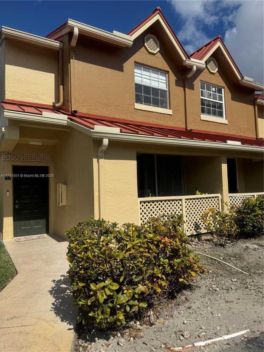 Small Image of 18352 NORTH WEST 68TH AVE #A, Hialeah Number 2