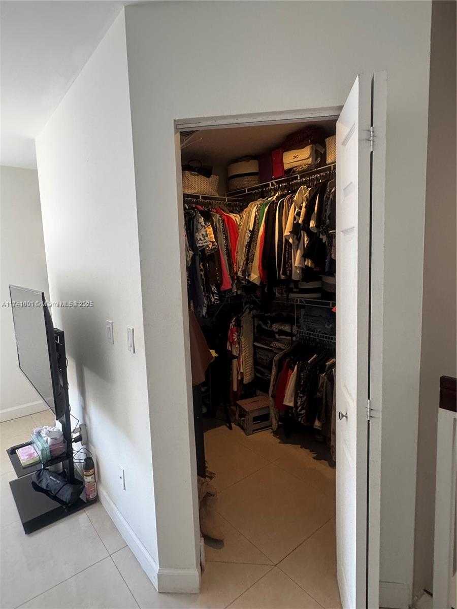Small Image of 18352 NORTH WEST 68TH AVE #A, Hialeah Number 29