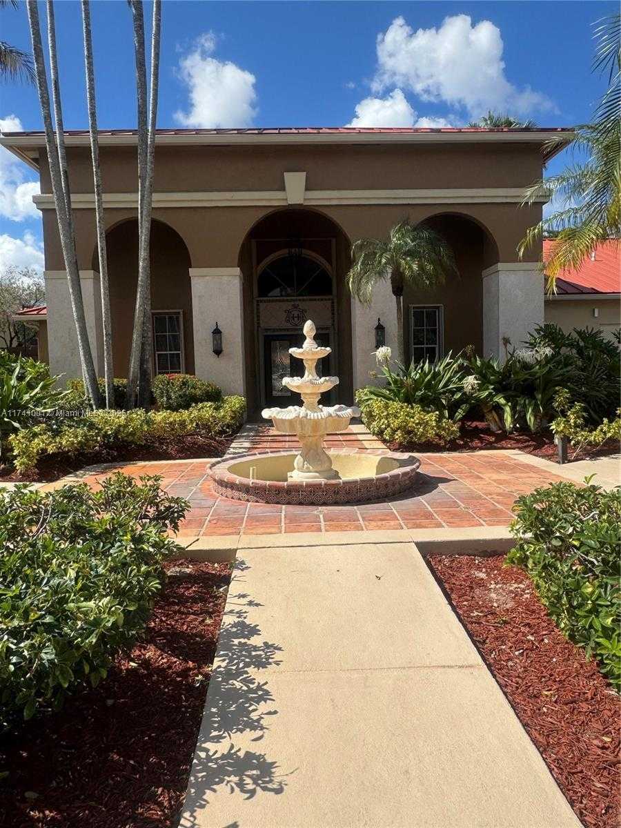 Small Image of 18352 NORTH WEST 68TH AVE #A, Hialeah Number 38