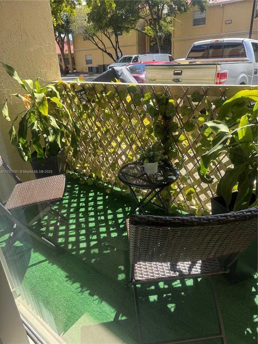 Small Image of 18352 NORTH WEST 68TH AVE #A, Hialeah Number 4