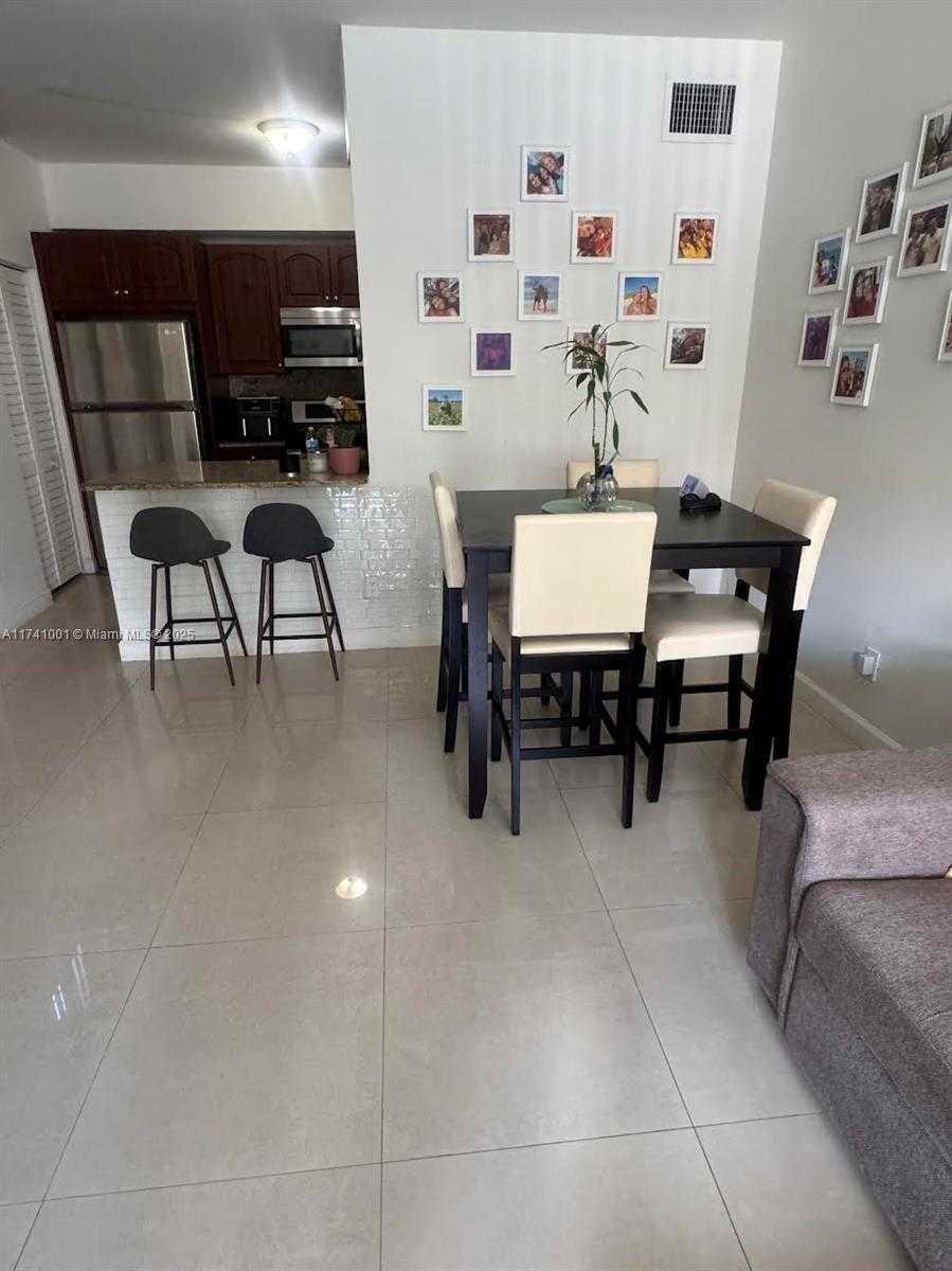 Small Image of 18352 NORTH WEST 68TH AVE #A, Hialeah Number 7