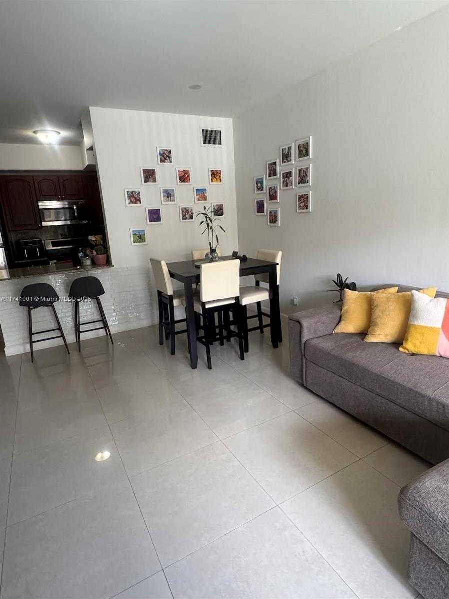 Small Image of 18352 NORTH WEST 68TH AVE #A, Hialeah Number 9