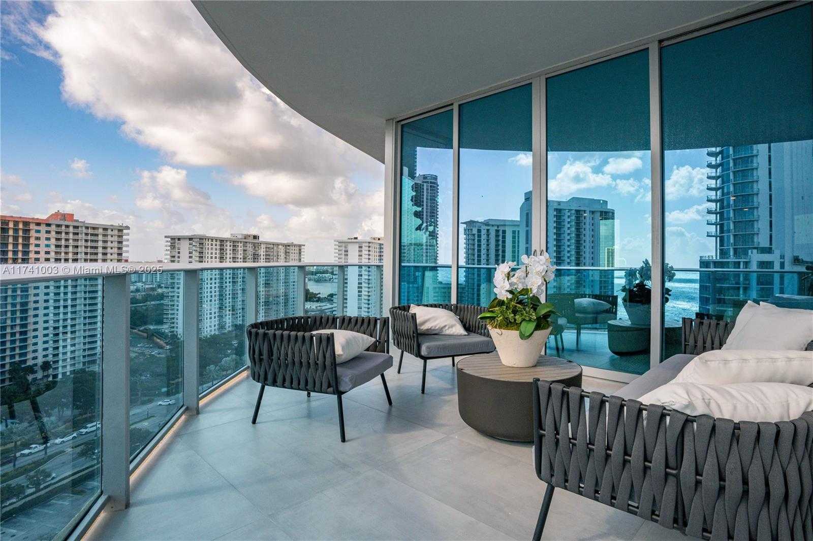 Small Image of 17550 COLLINS AVE #1501, Sunny Isles Beach Number 4