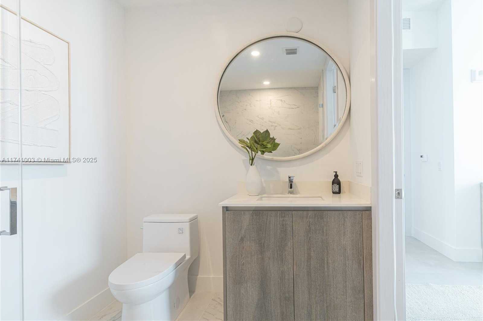 Small Image of 17550 COLLINS AVE #1501, Sunny Isles Beach Number 48