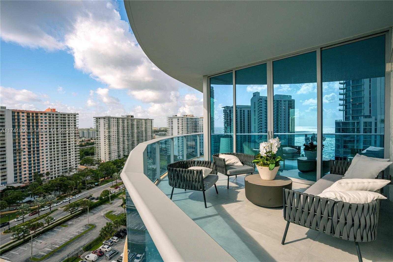 Small Image of 17550 COLLINS AVE #1501, Sunny Isles Beach Number 5