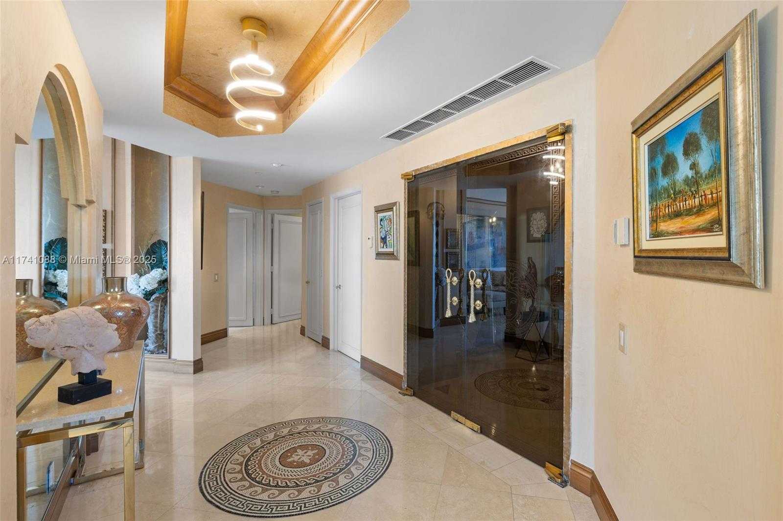 Small Image of 10 EDGEWATER DR #7G, Coral Gables Number 15