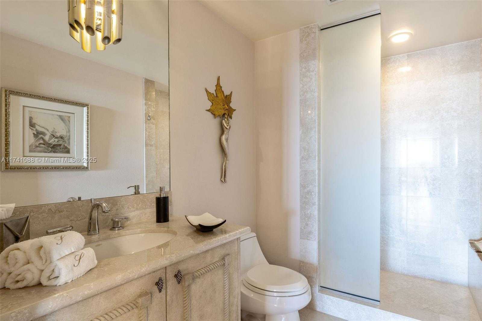 Small Image of 10 EDGEWATER DR #7G, Coral Gables Number 23