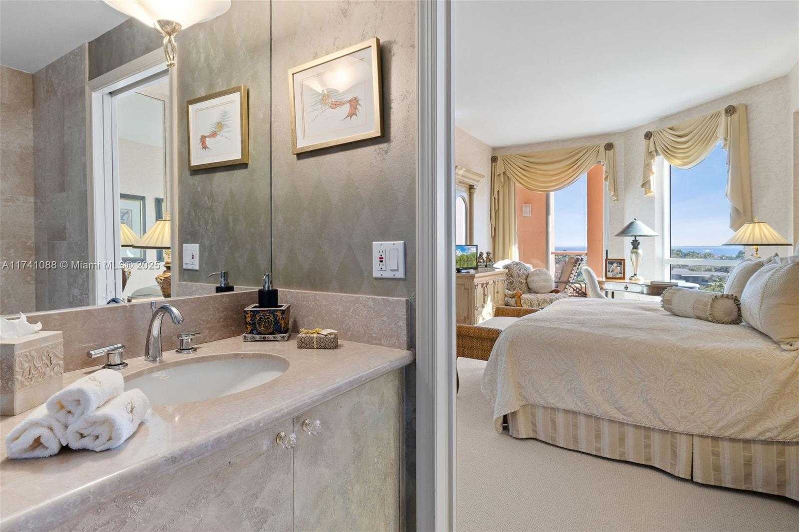 Small Image of 10 EDGEWATER DR #7G, Coral Gables Number 25