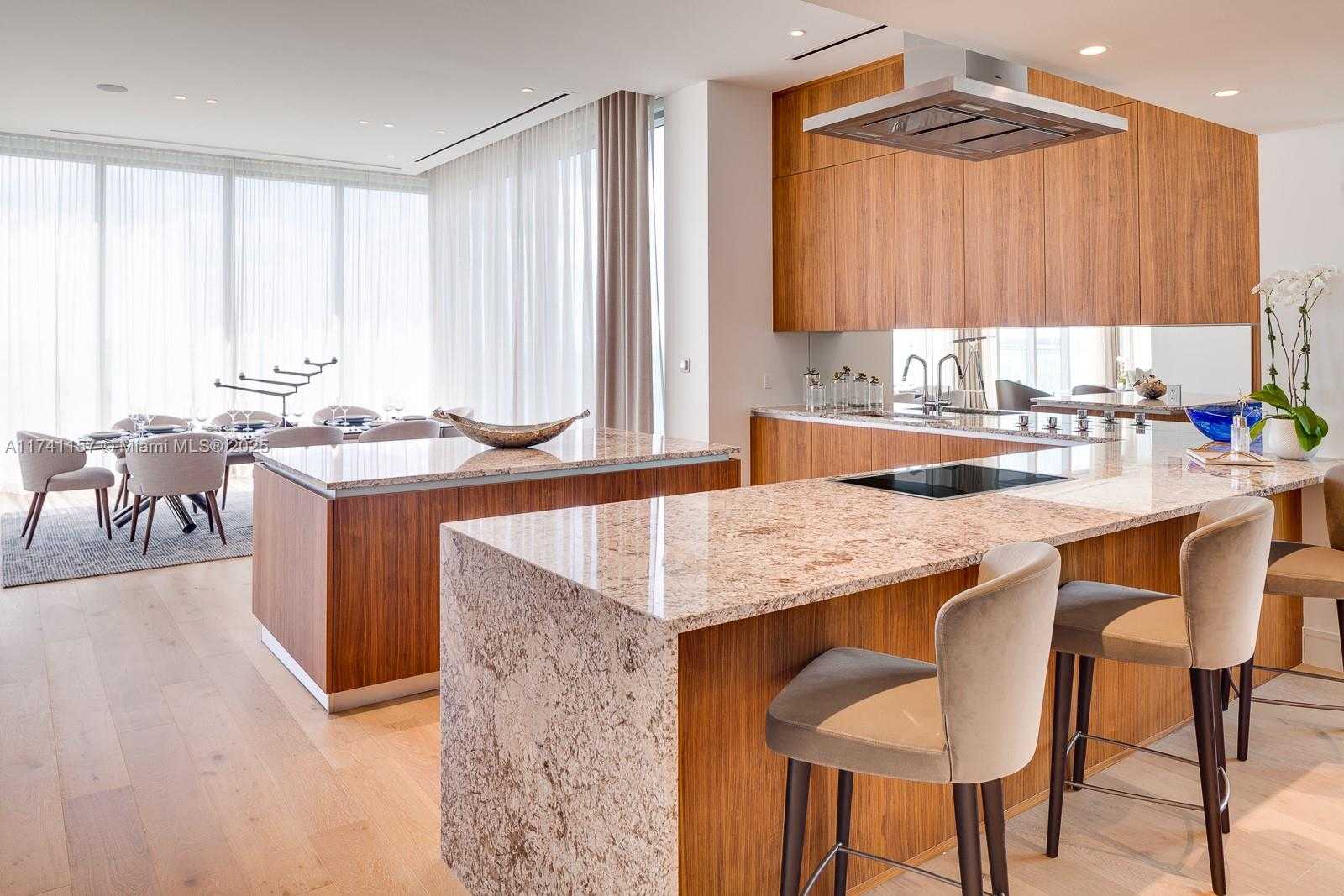 Small Image of 175 SOUTH EAST 25 RD #2802, Miami Number 25