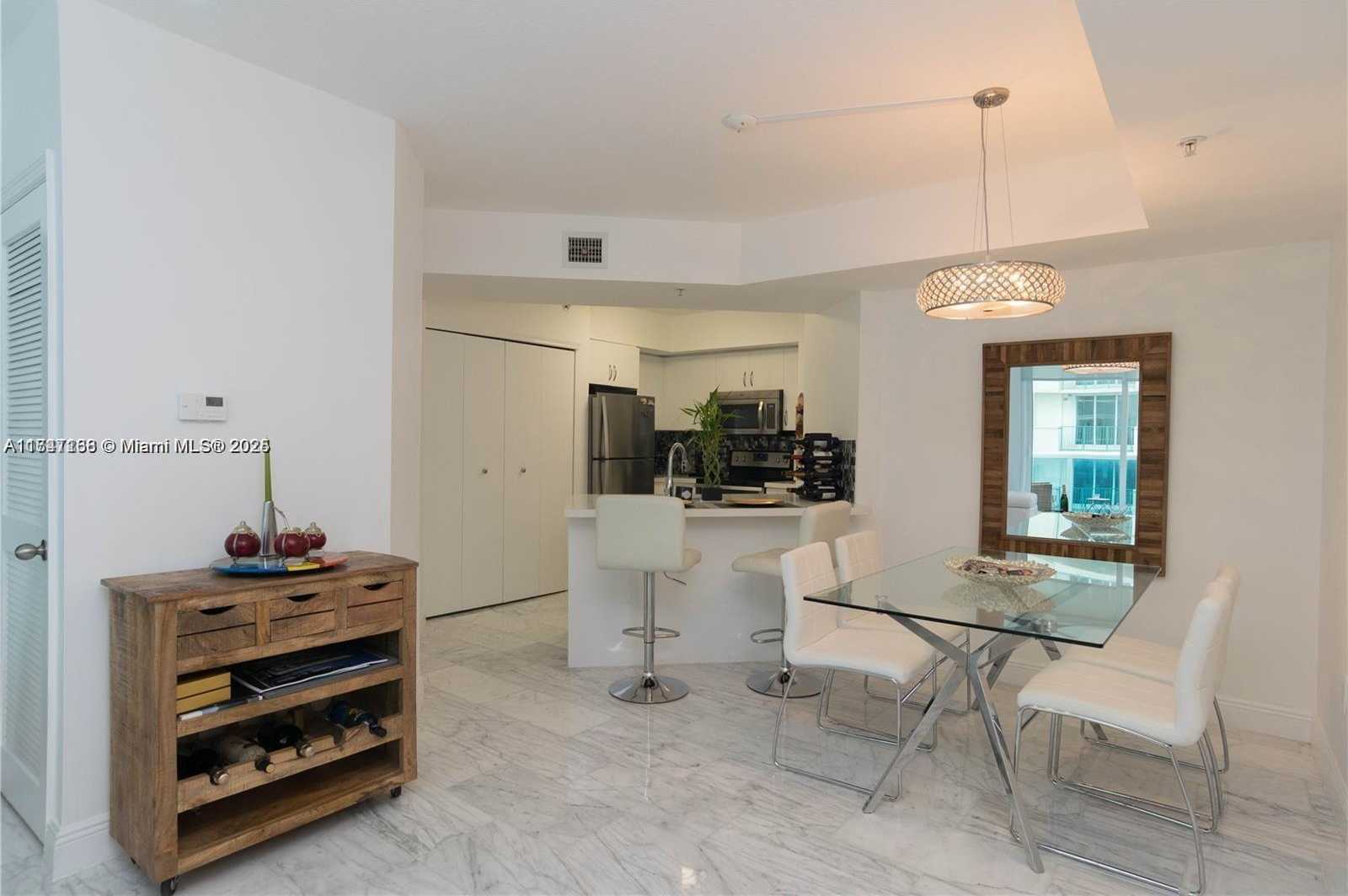 Small Image of 9201 COLLINS AVE #424, Surfside Number 10
