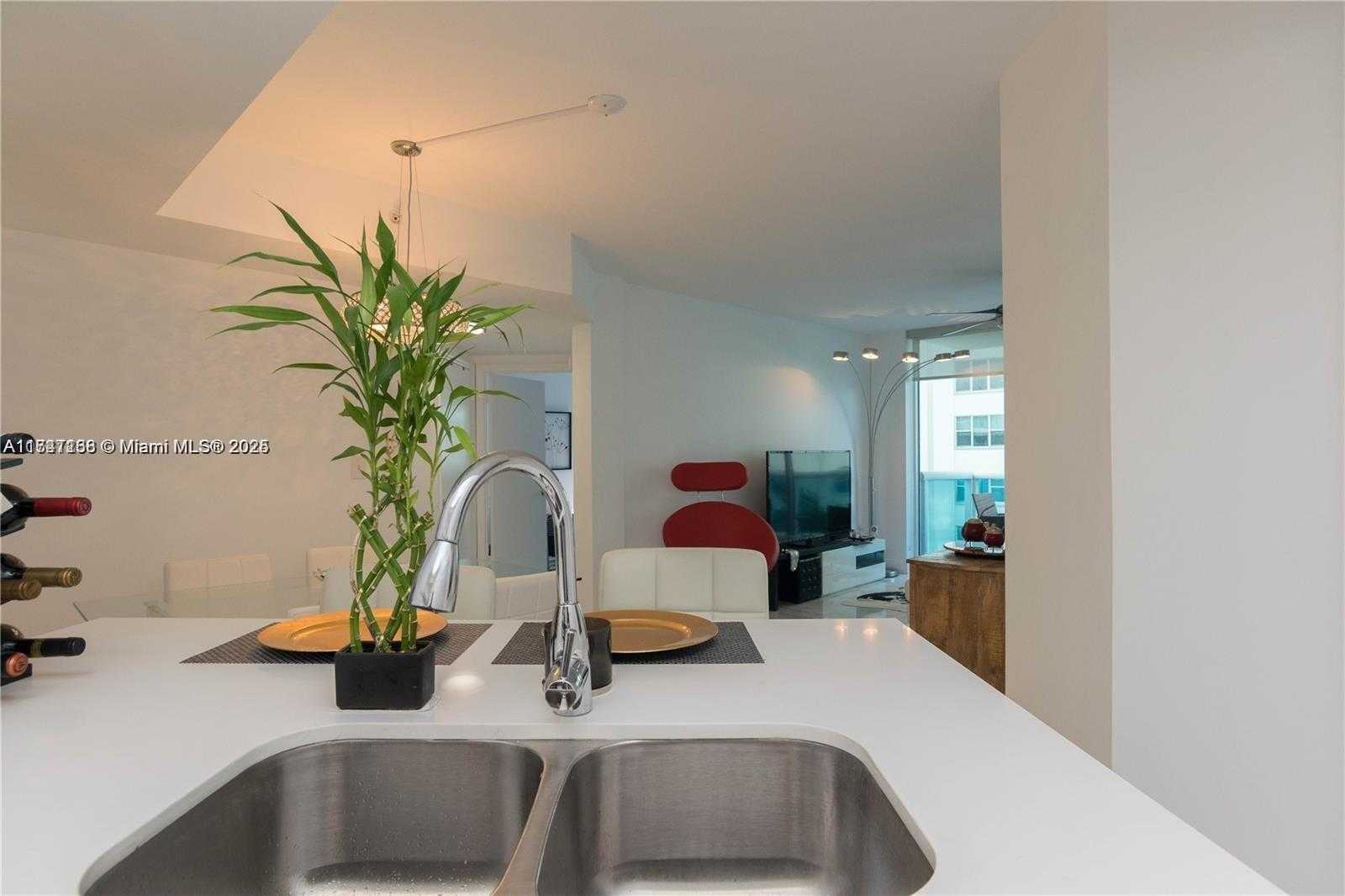 Small Image of 9201 COLLINS AVE #424, Surfside Number 11