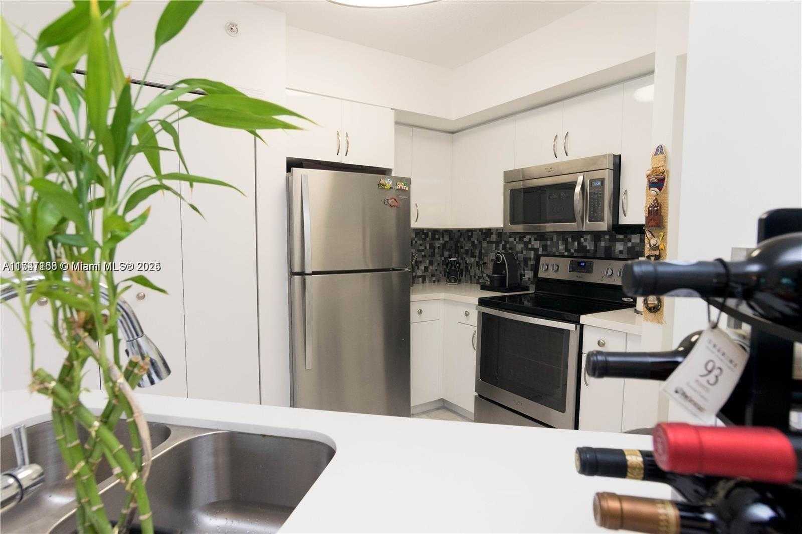 Small Image of 9201 COLLINS AVE #424, Surfside Number 13
