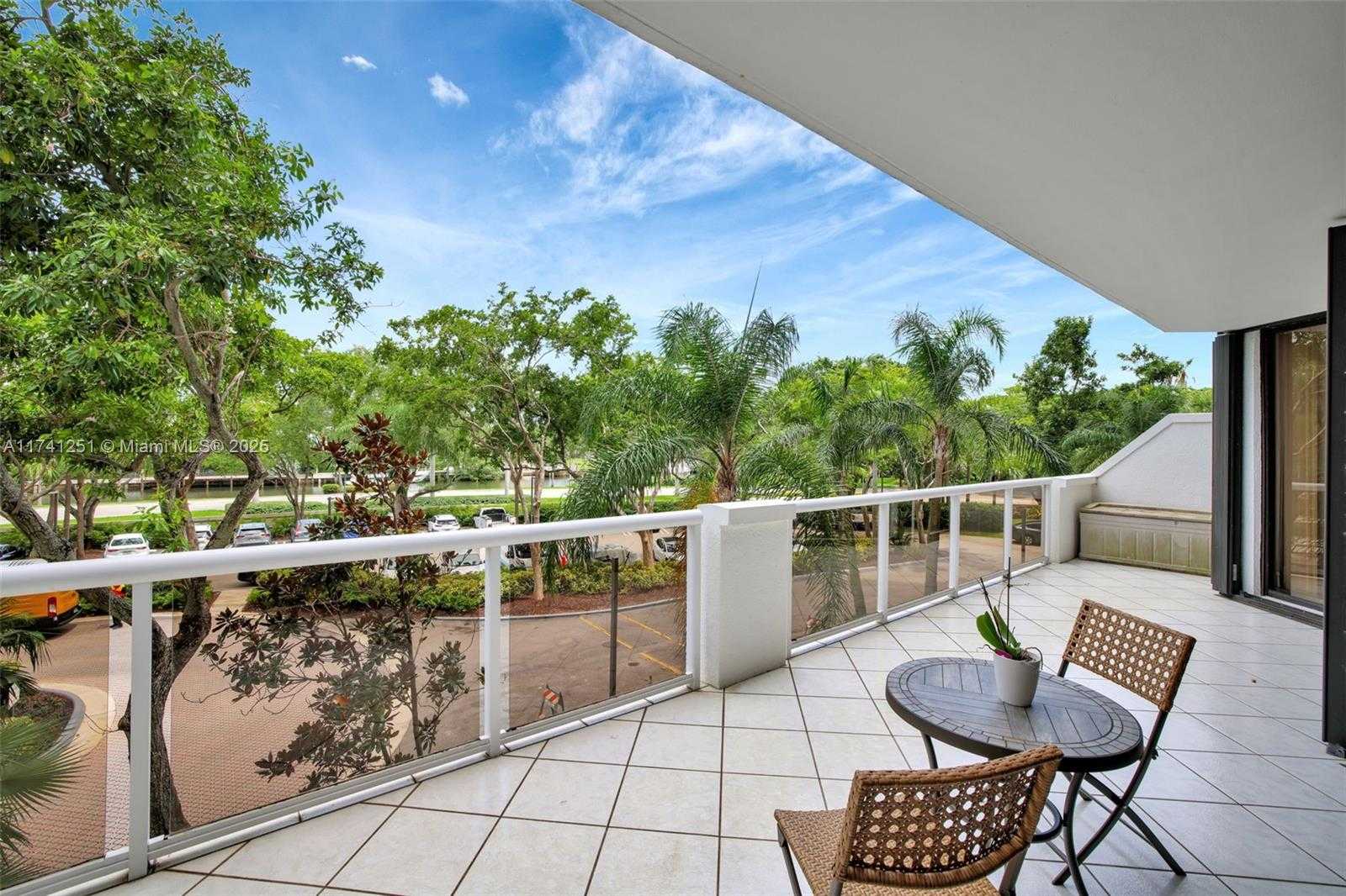 Small Image of 3640 YACHT CLUB DR #203, Aventura Number 19