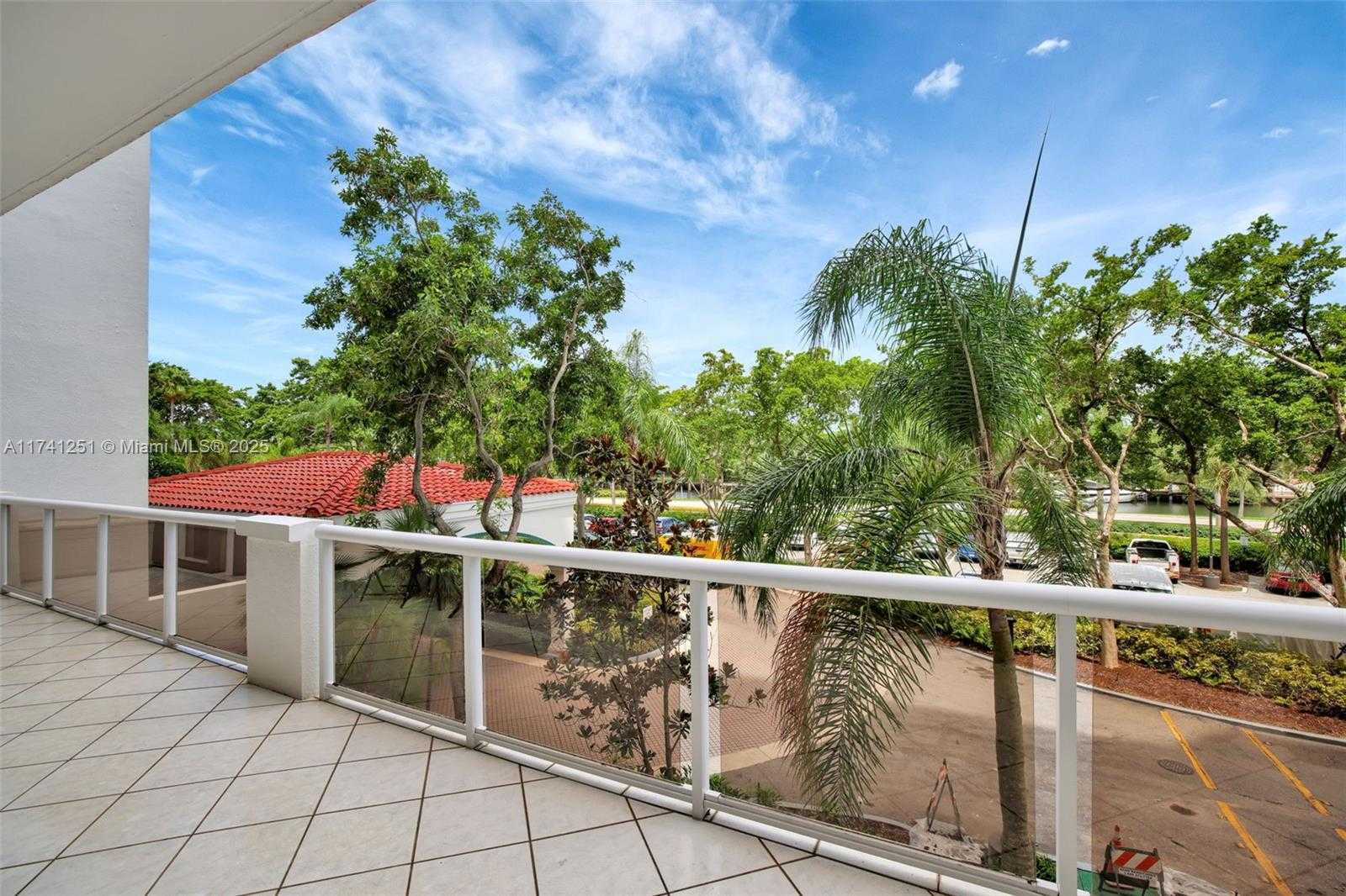 Small Image of 3640 YACHT CLUB DR #203, Aventura Number 20