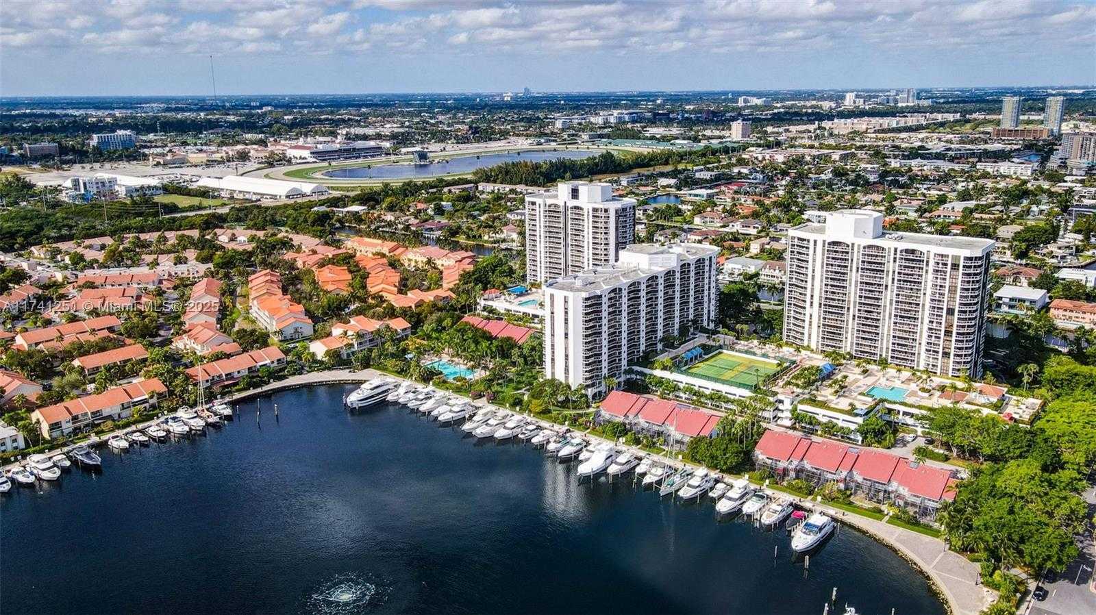 Small Image of 3640 YACHT CLUB DR #203, Aventura Number 22