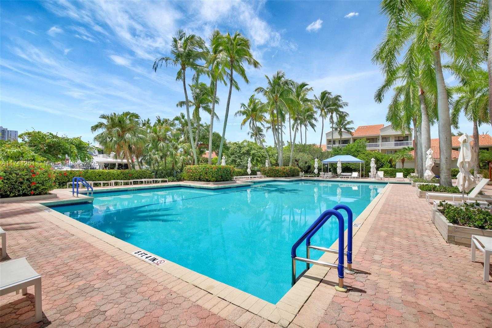Small Image of 3640 YACHT CLUB DR #203, Aventura Number 29