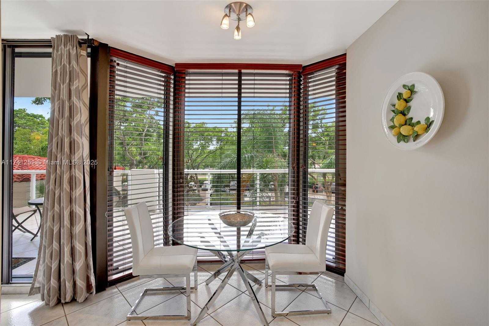 Small Image of 3640 YACHT CLUB DR #203, Aventura Number 9