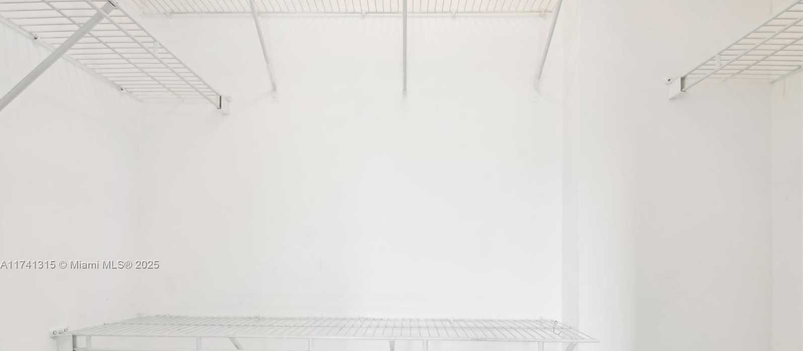 Small Image of 2000 NORTH BAYSHORE DR #304, Miami Number 16