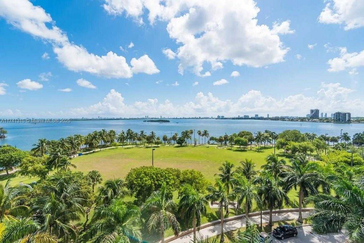 Small Image of 2000 NORTH BAYSHORE DR #304, Miami Number 39
